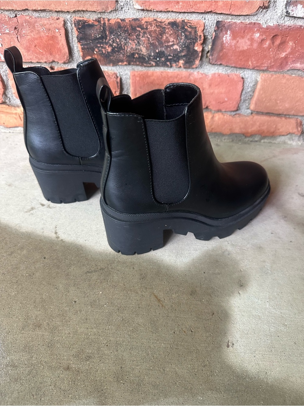 Steve Madden Black Chunky Chelsea Ankle Boots